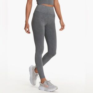 Vuori Women’s Washed Studio Legging, L